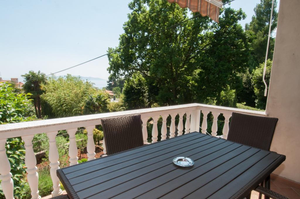 Apartments Villa Salona 오파티아 객실 사진